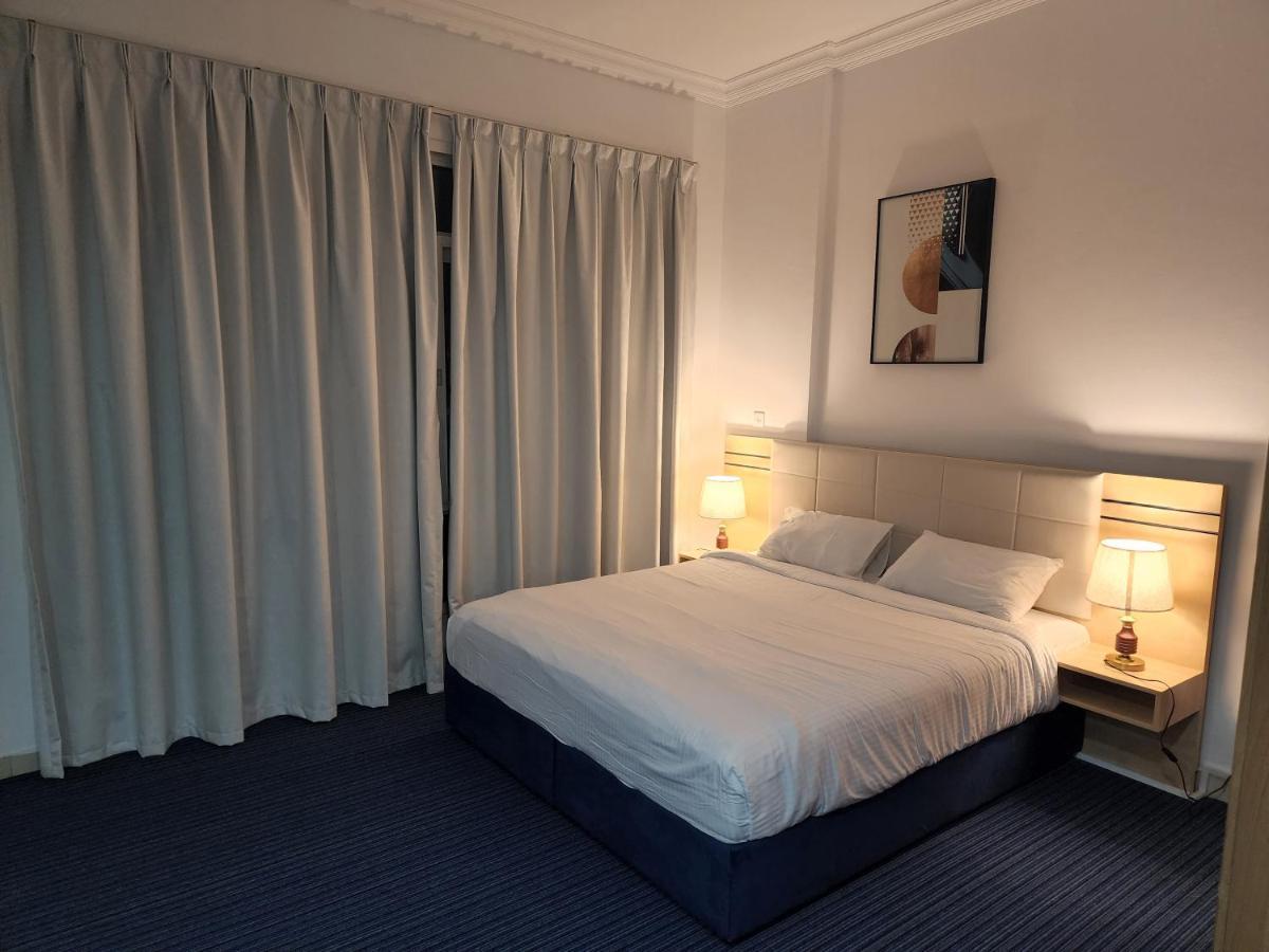 Havana Holiday Homes Oud Metha Дубай Екстериор снимка